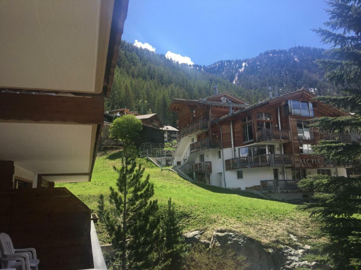 Апартаменты Haus Colmar Церматт Экстерьер фото
